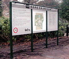 Signalisatie buiten - Overzichtsbord met 3 panelen